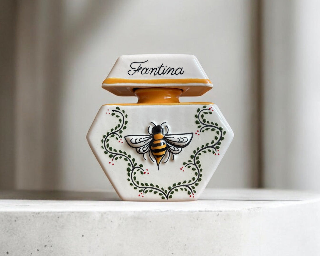 Hexagonal ceramic vessel painted by hand in Santa María Canchesdá, with a raised bee — Fantina
